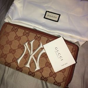 Gucci Wallet
